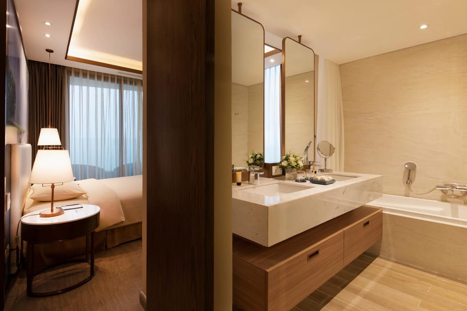 Bathroom, Bedroom, Bath