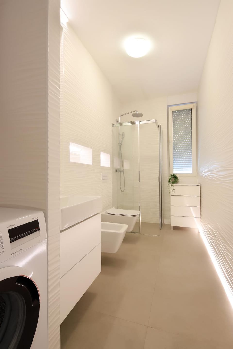 Shower, Toilet