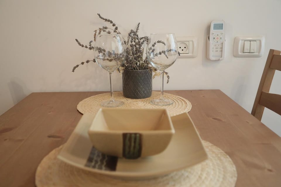 Coffee/tea facilities, Seating area, Dining area