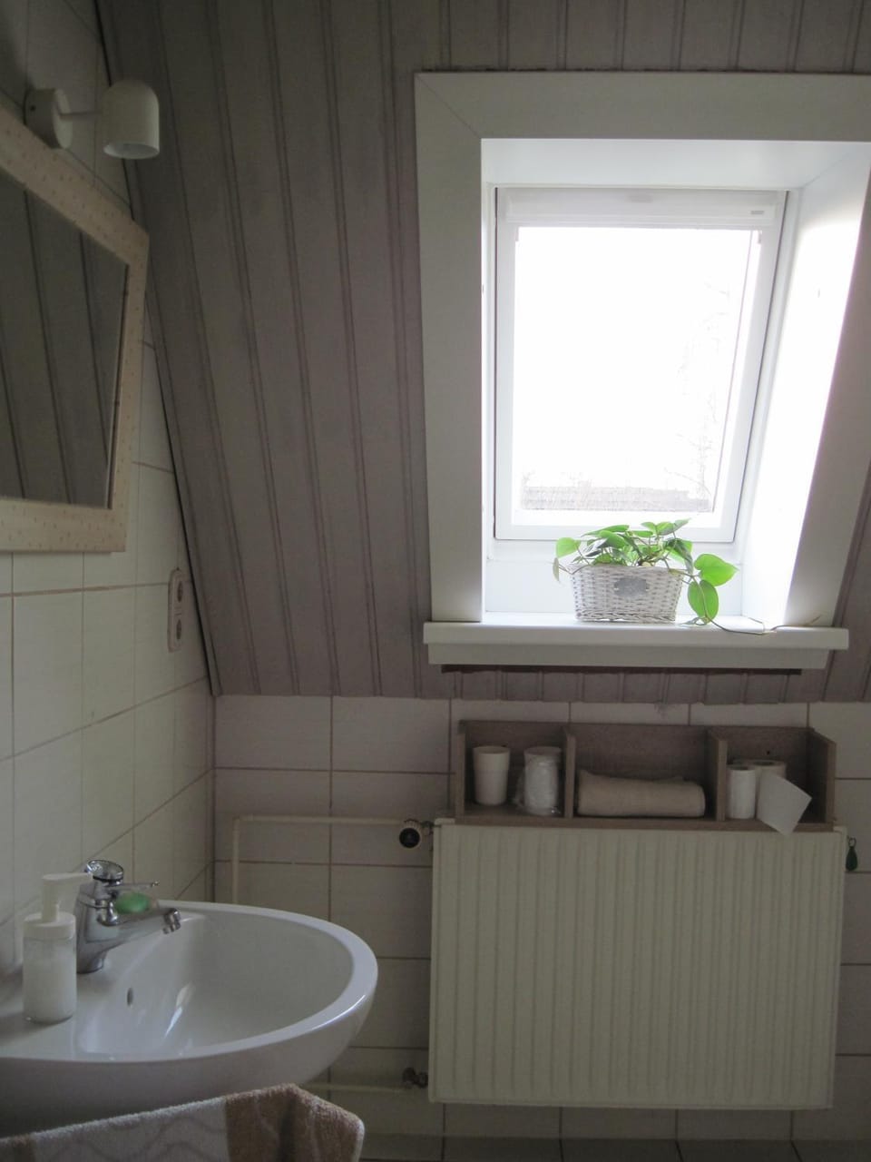 Bathroom, Photo of the whole room