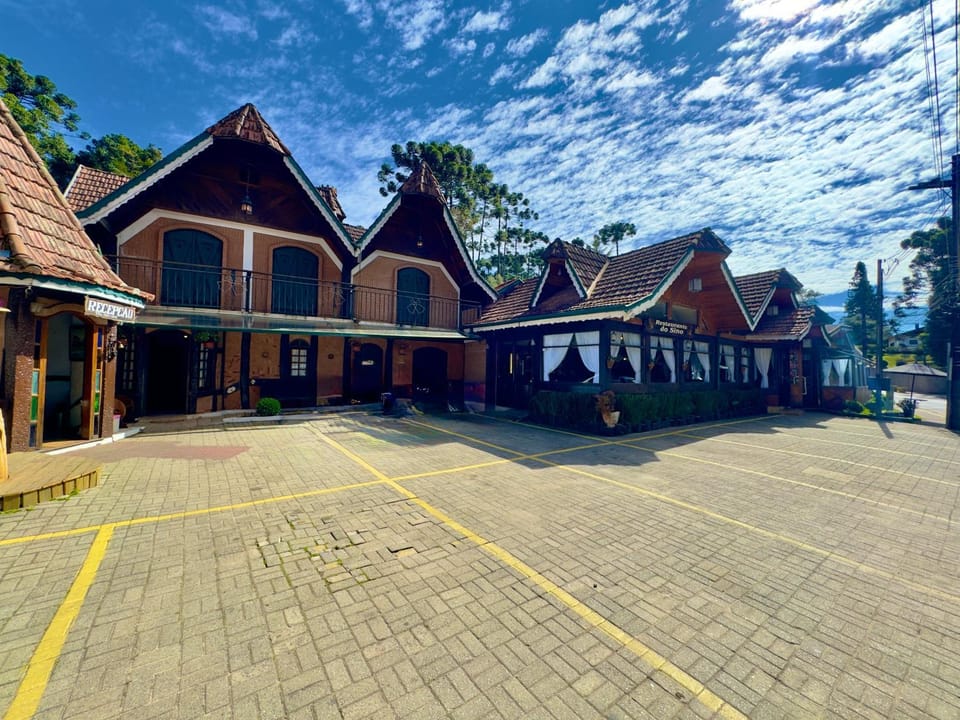 Property building, Parking