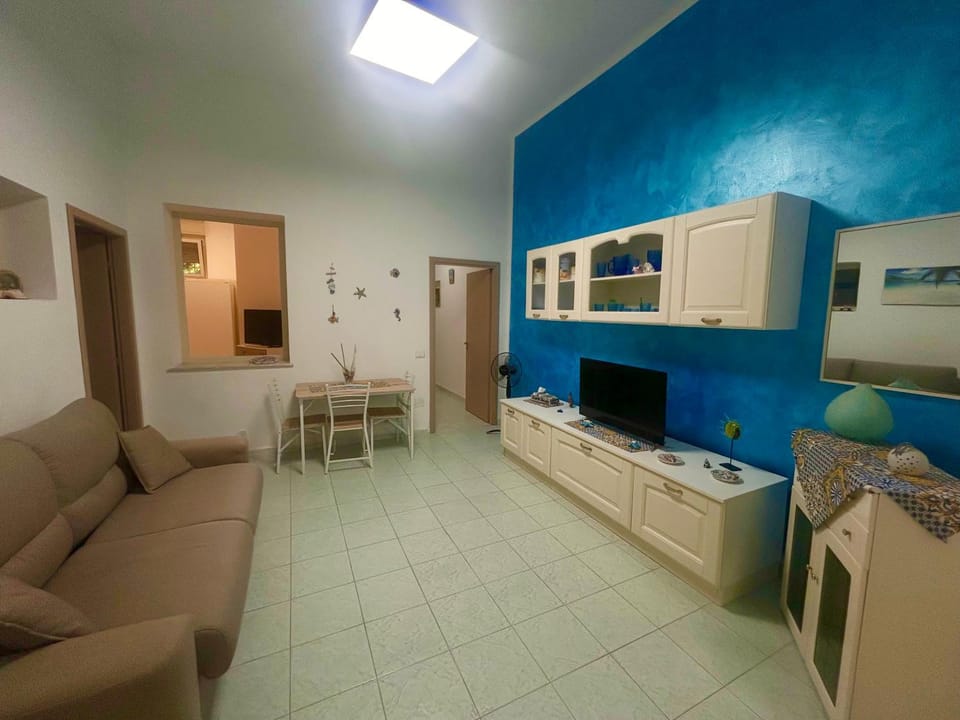 Photo of the whole room, air conditioner, air conditioner