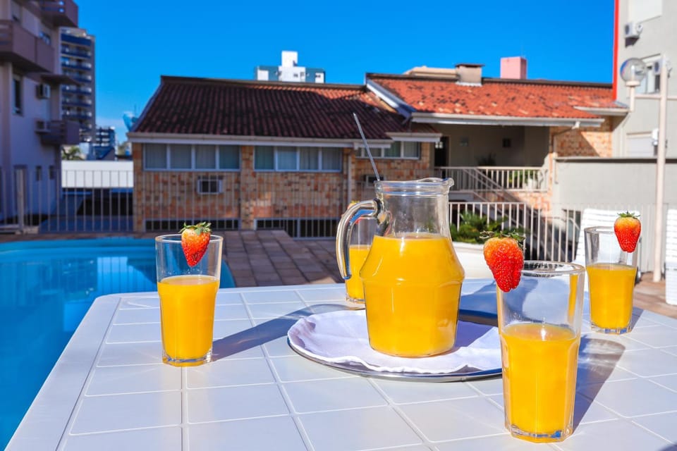 Swimming pool, Drinks