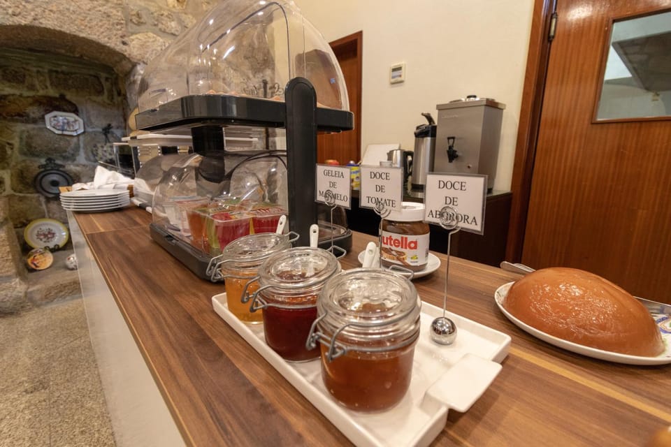 Coffee/tea facilities, Food and drinks, Food, Buffet breakfast, Drinks, toaster