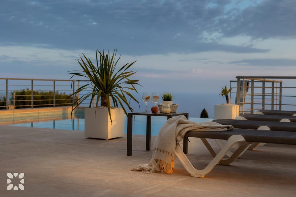 Patio, Day, Natural landscape, View (from property/room), Balcony/Terrace, Living room, Seating area, Pool view, Sea view, Swimming pool, sunbed