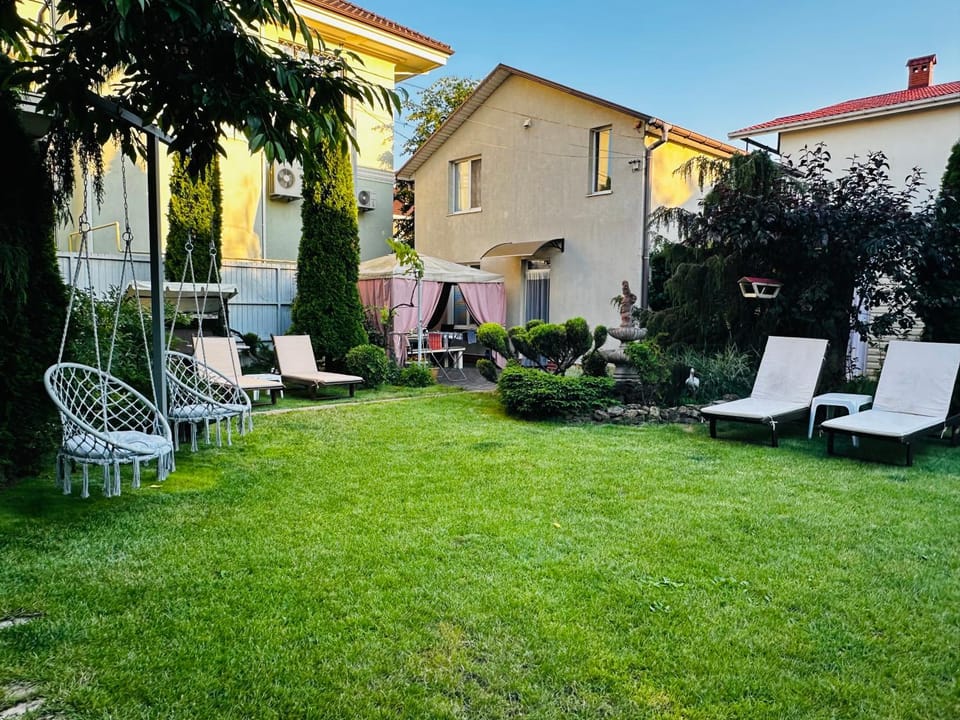 Guest house VadLen Bed and Breakfast in Odessa