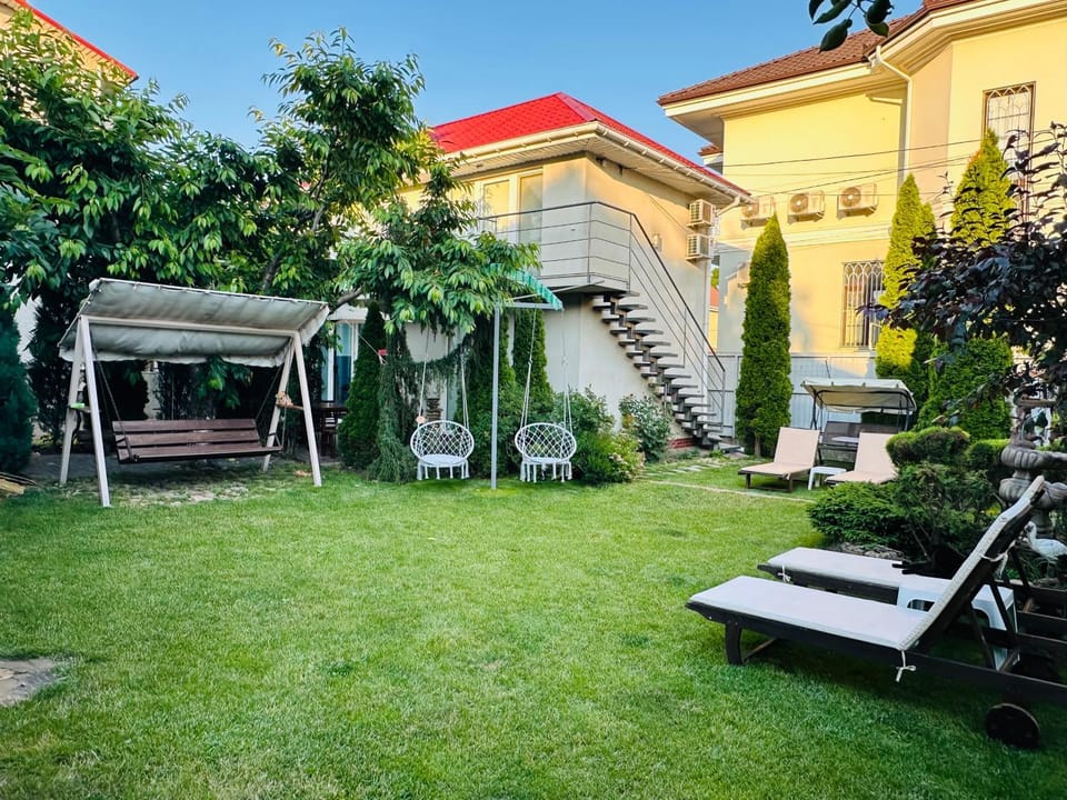 Guest house VadLen Bed and Breakfast in Odessa