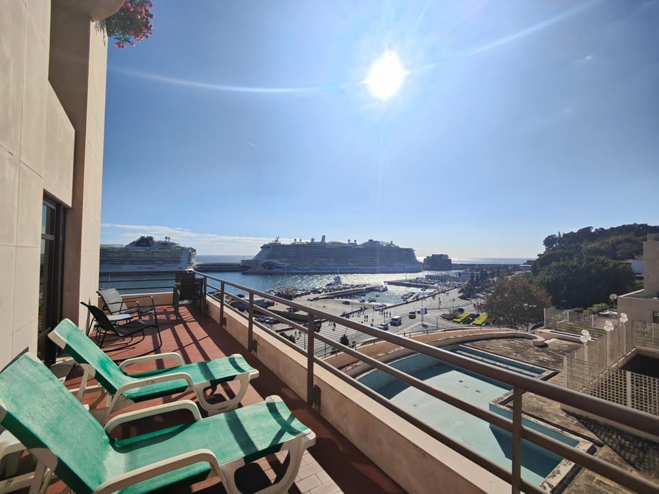 Balcony/Terrace, Sea view, sunbed