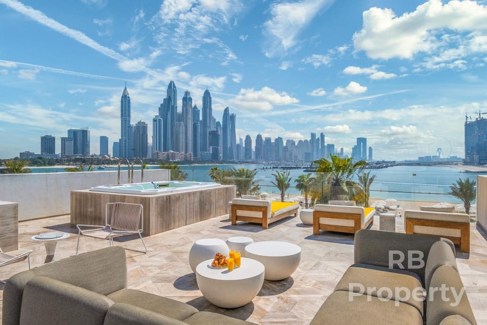 Patio, Hot Tub, Balcony/Terrace, City view, Sea view