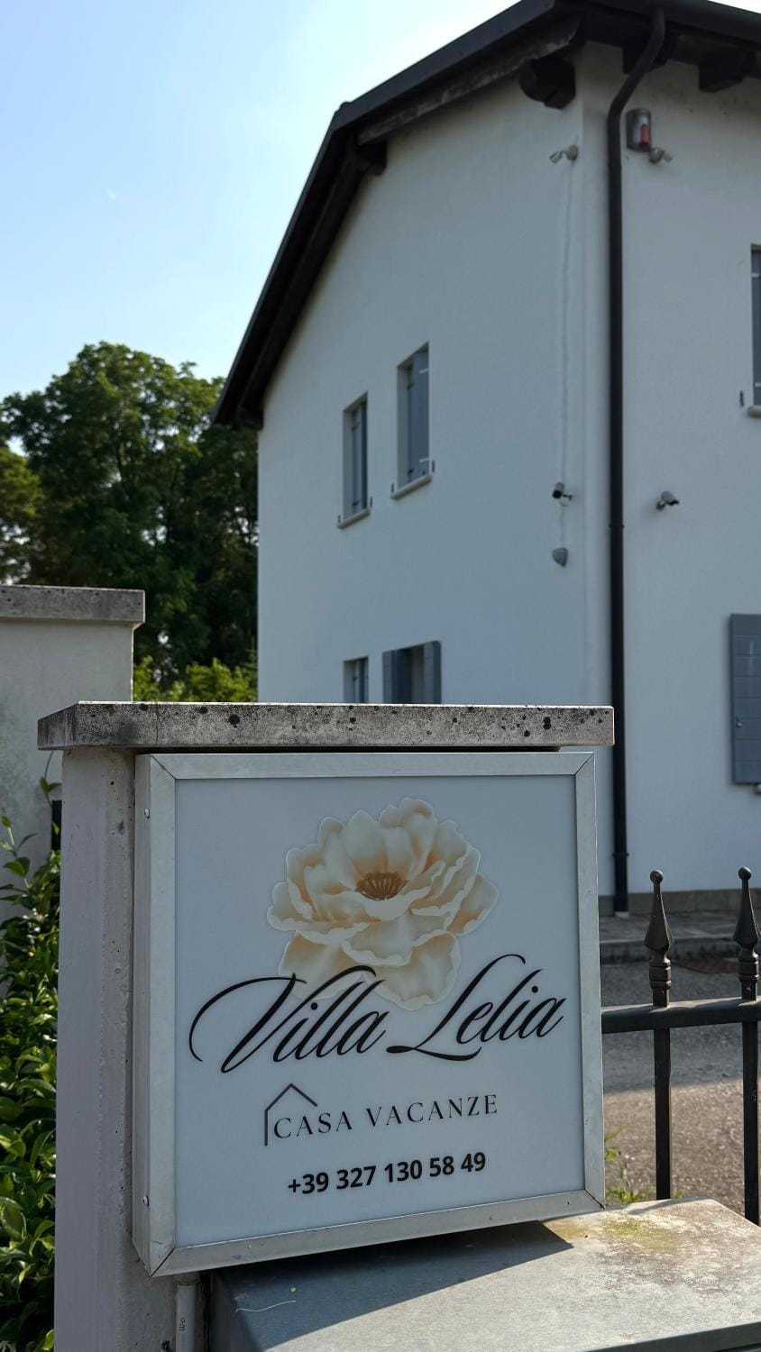 Pool & Garden Villa Lelia Bed and Breakfast in Veneto