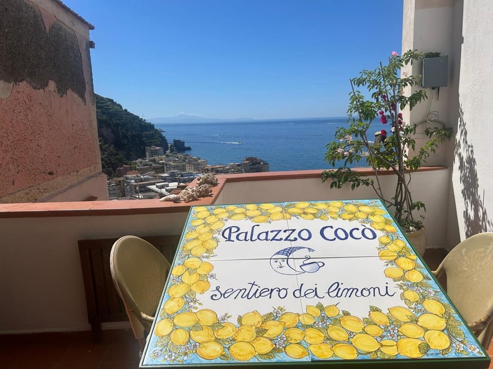 Natural landscape, Logo/Certificate/Sign, Sea view, Breakfast