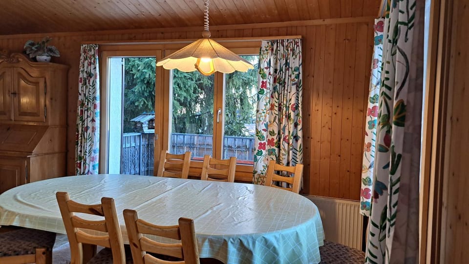 Preschaint (720 Kü) House in Canton of Grisons