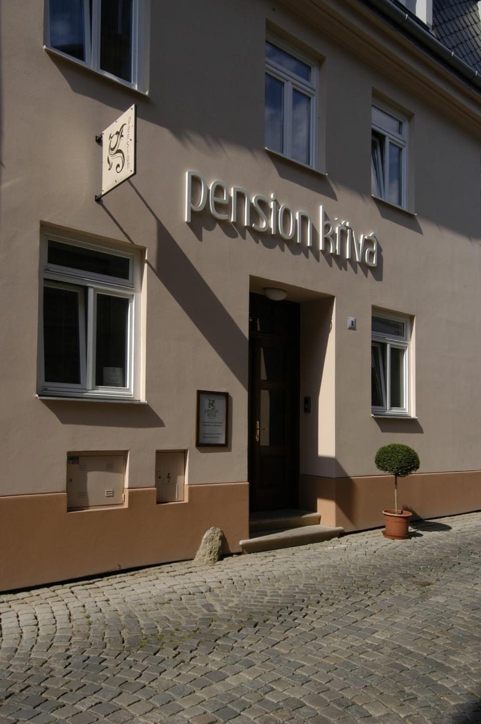 Facade/entrance, Day