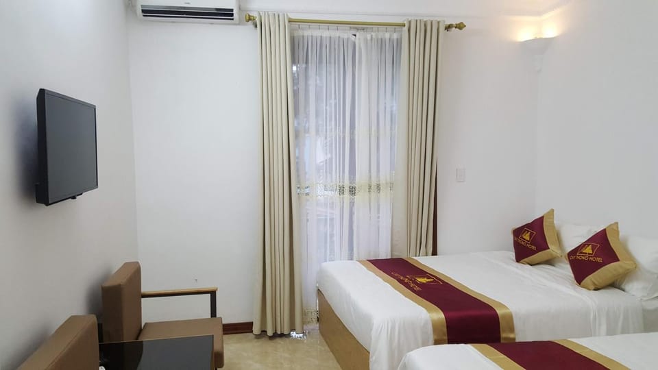 Khách Sạn Cây Thông Hotel in Laos