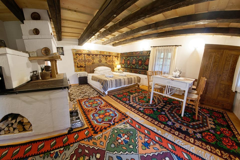 Casa Povestilor din Bucovina Country House in Romania