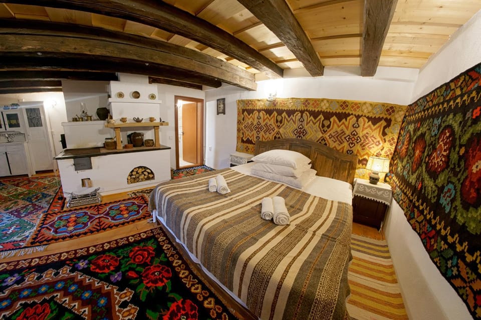 Kitchen or kitchenette, Living room, Bedroom