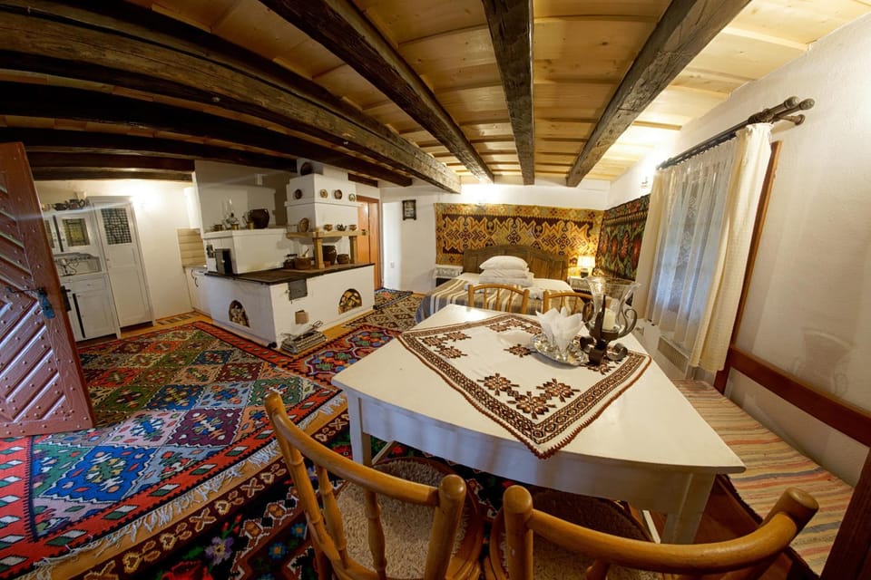 Casa Povestilor din Bucovina Country House in Romania