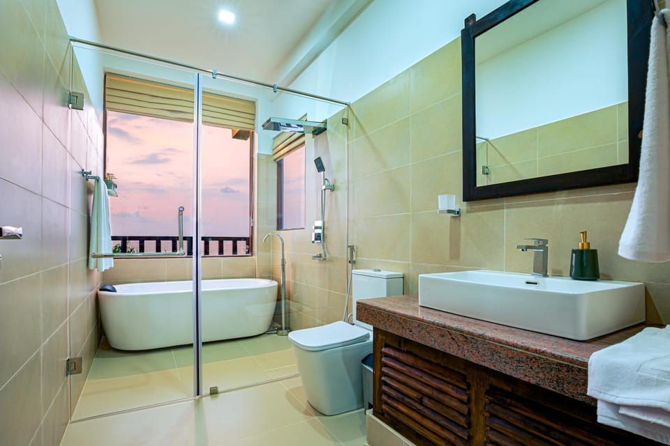 Shower, Toilet, Bathroom, Photo of the whole room, Bath, towels