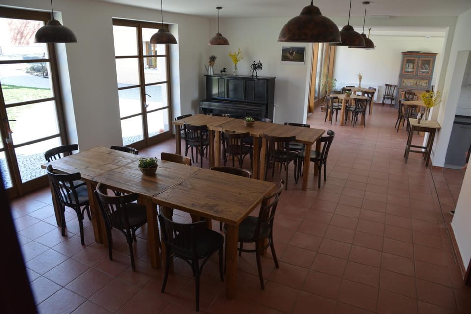 Communal lounge/ TV room
