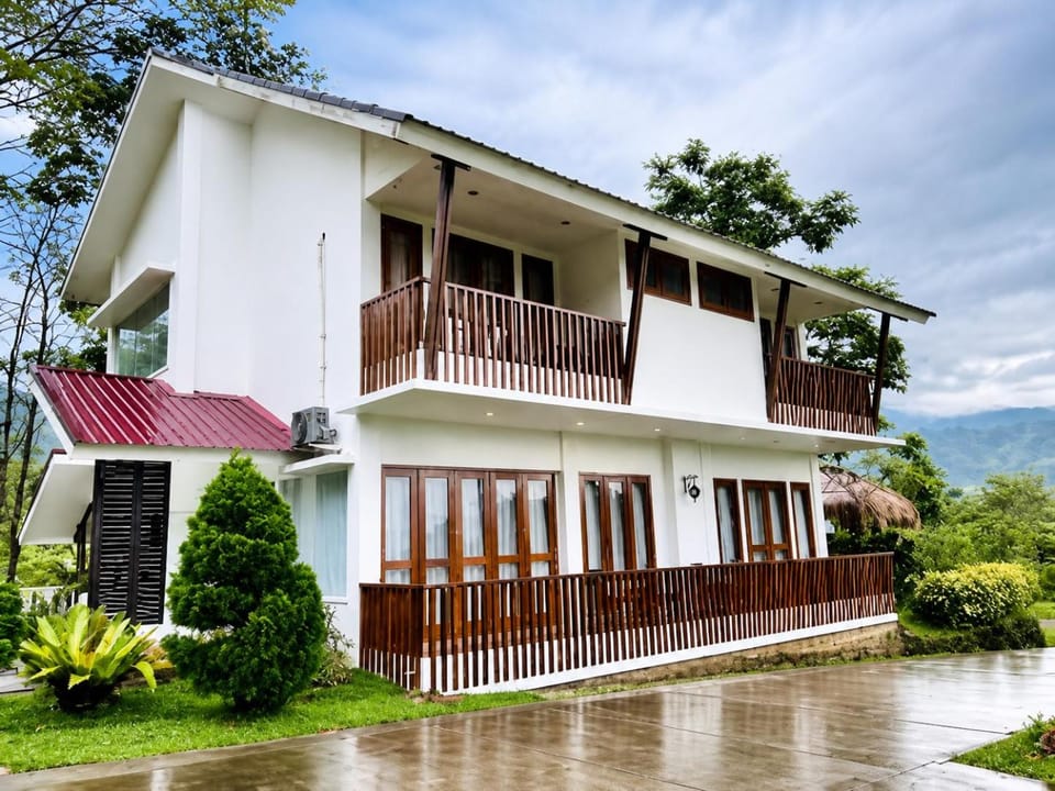 Grace Hill Villa Lubuk Minturun Villa in West Sumatra, Indonesia