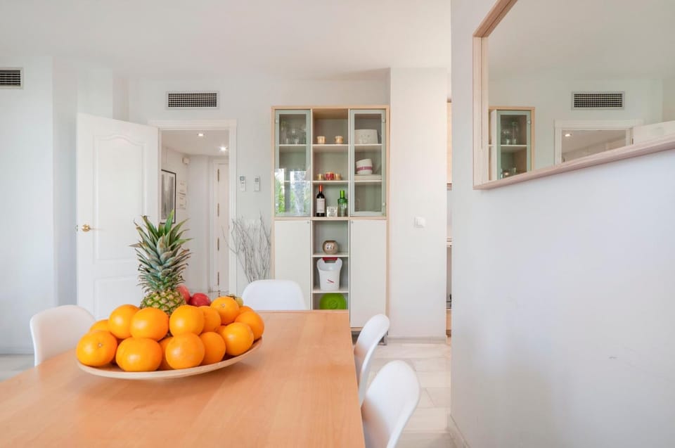 AB Properties - Design Penthouse Marbella - Puerto Banús - Golden Mile - Pool and Tropical Garden View Apartment in Marbella