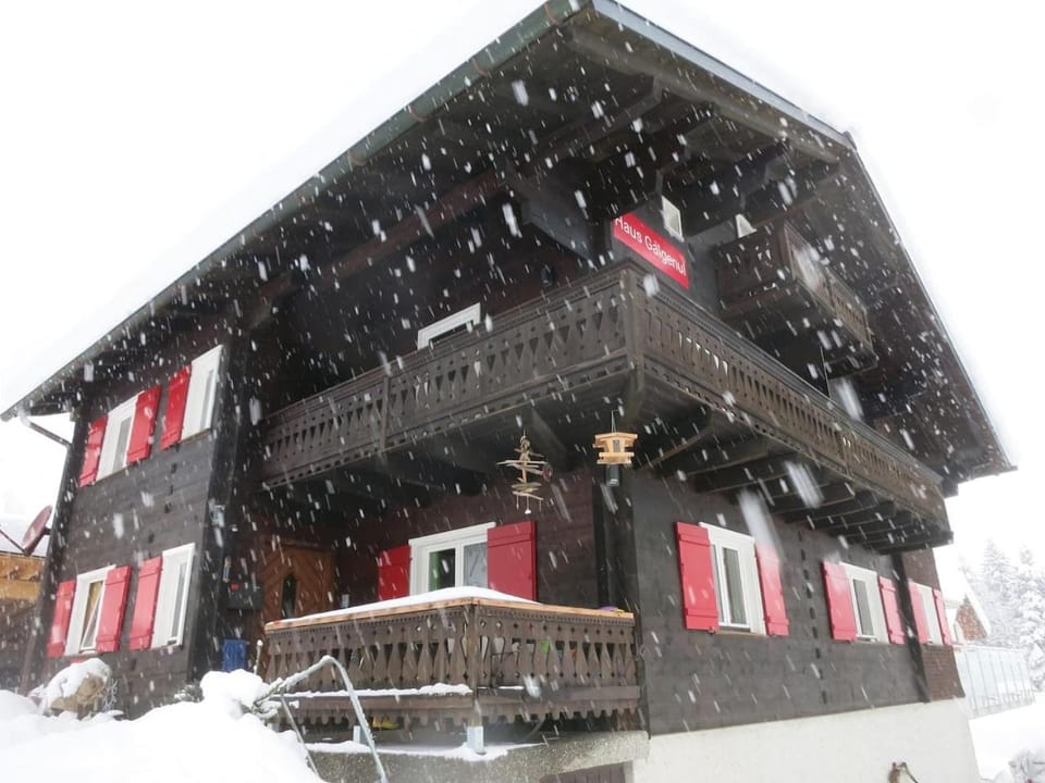 Property building, Winter