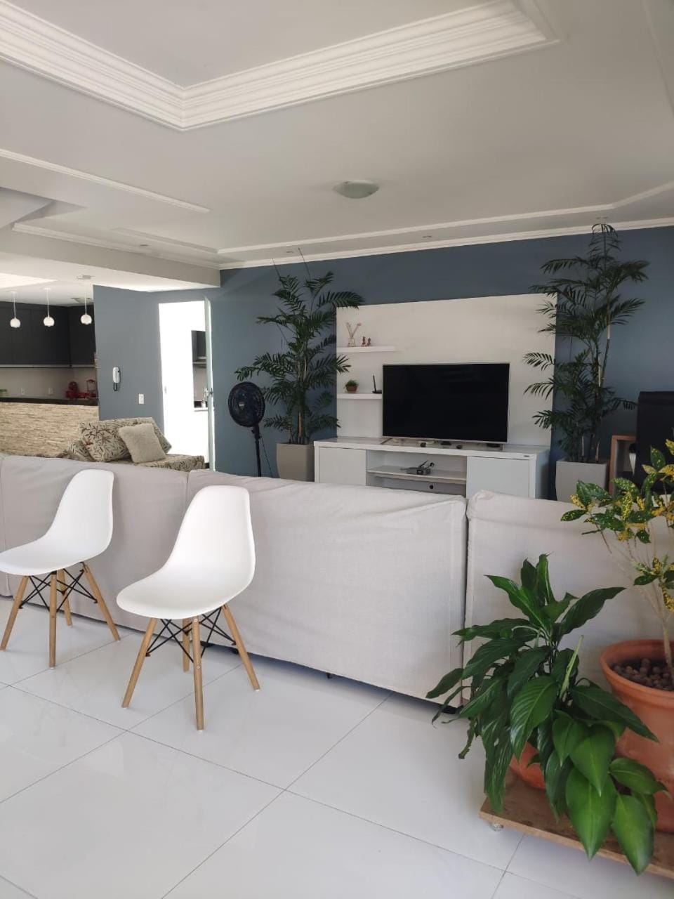 Communal lounge/ TV room