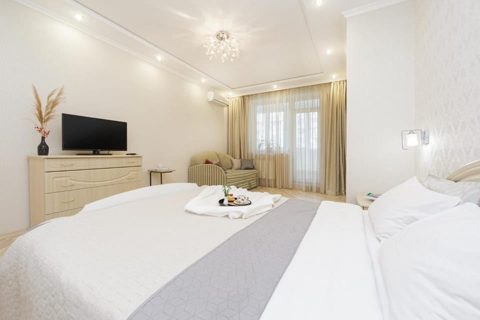Красивая квартира рядом с АРКАДИЕЙ и парком Apartment in Odessa