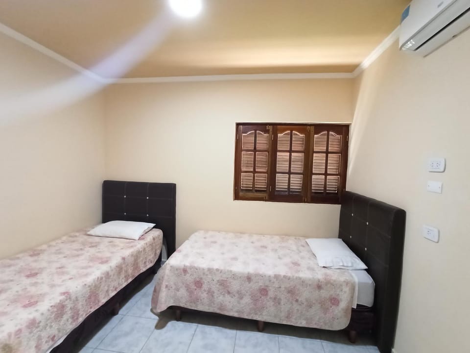 Bed, Photo of the whole room, Bedroom, Area and facilities, internet, air conditioner
