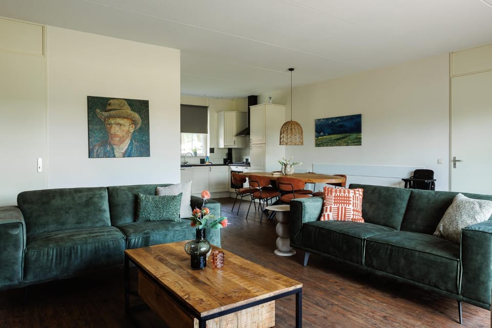 Living room, Dining area, kitchen