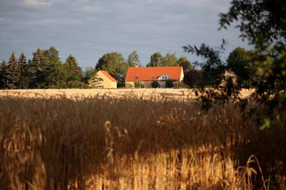 Property building, Facade/entrance, Neighbourhood, Summer, On site, Sunrise
