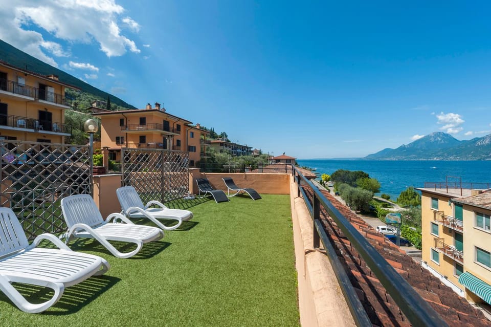 Day, Balcony/Terrace