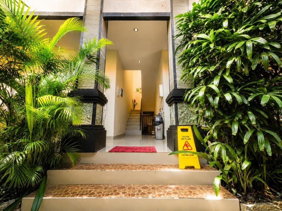 Dwiputra Guest House Bed and Breakfast in North Kuta
