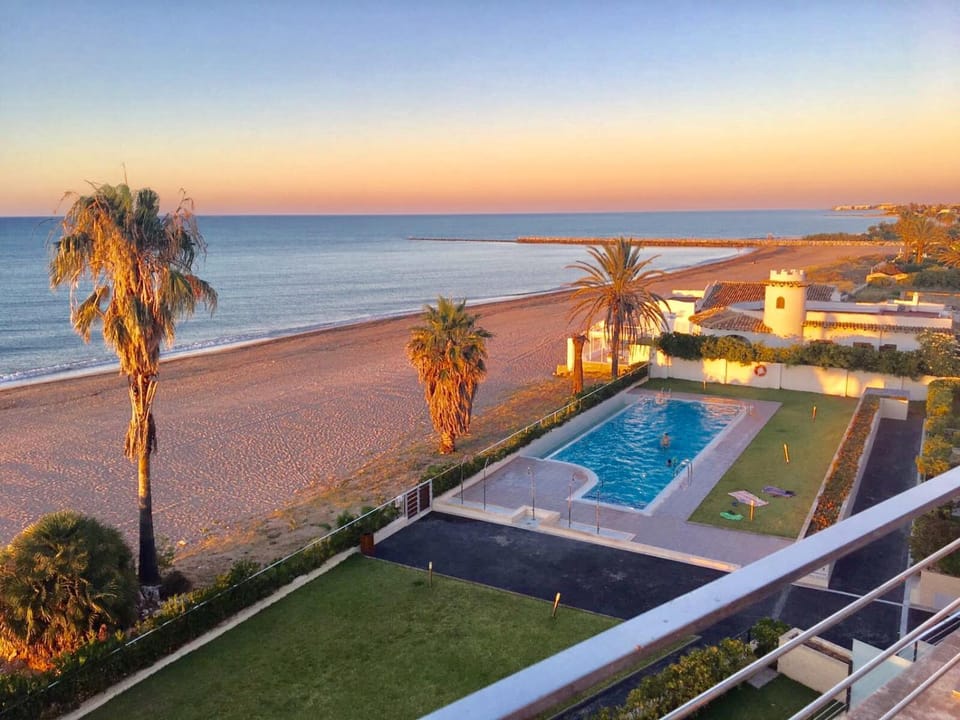 Property building, Day, Garden, Garden, Beach, Pool view, Sea view, Swimming pool, Swimming pool, Sunset