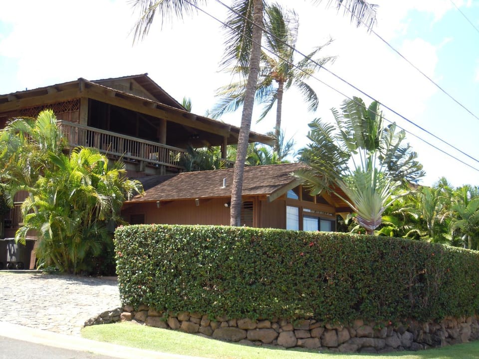 Property building, Day