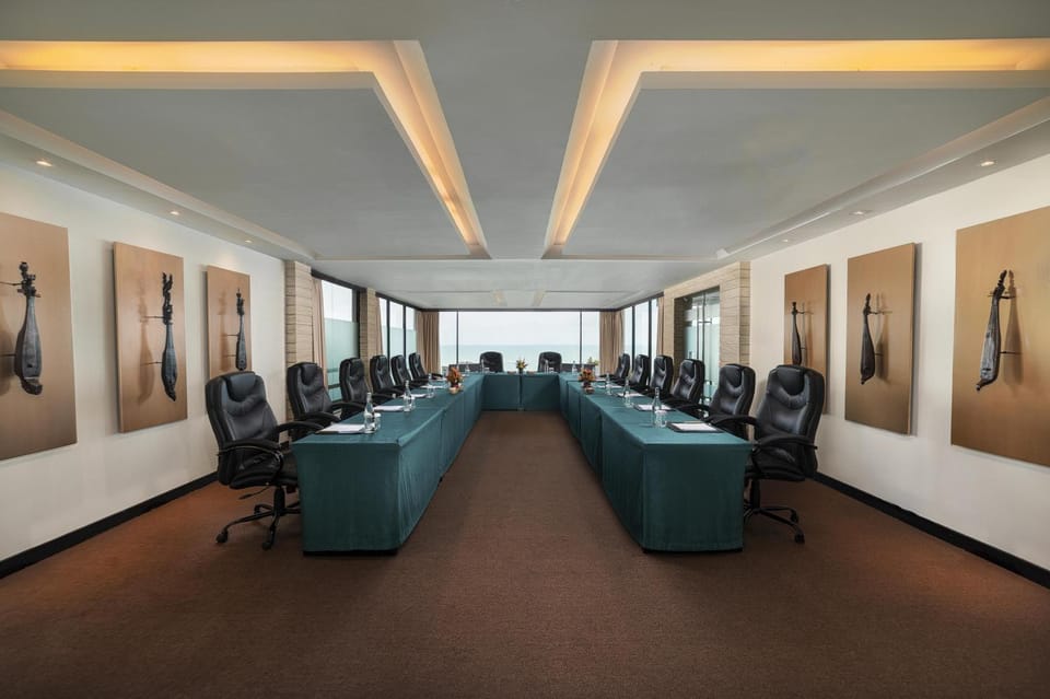 Meeting/conference room