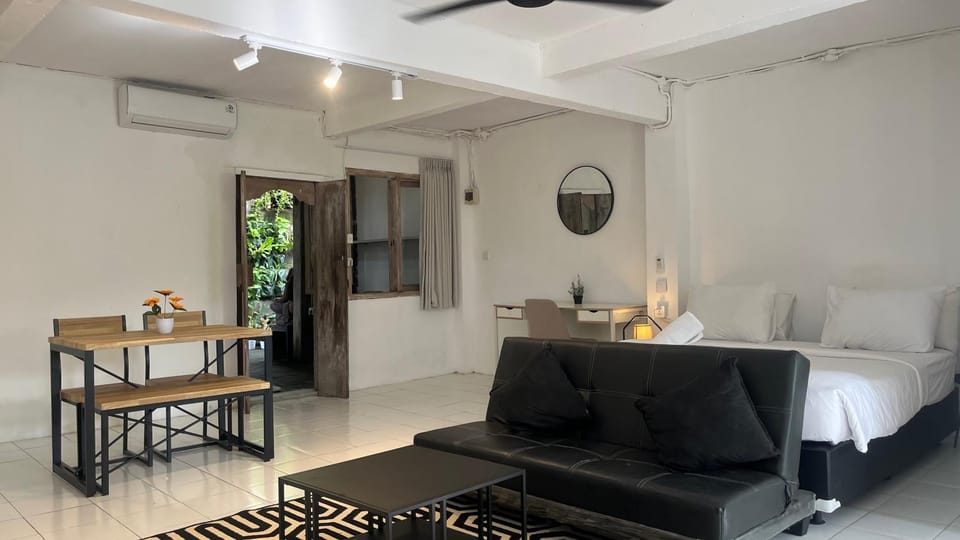 Kampoeng Saya Bed and Breakfast in North Kuta