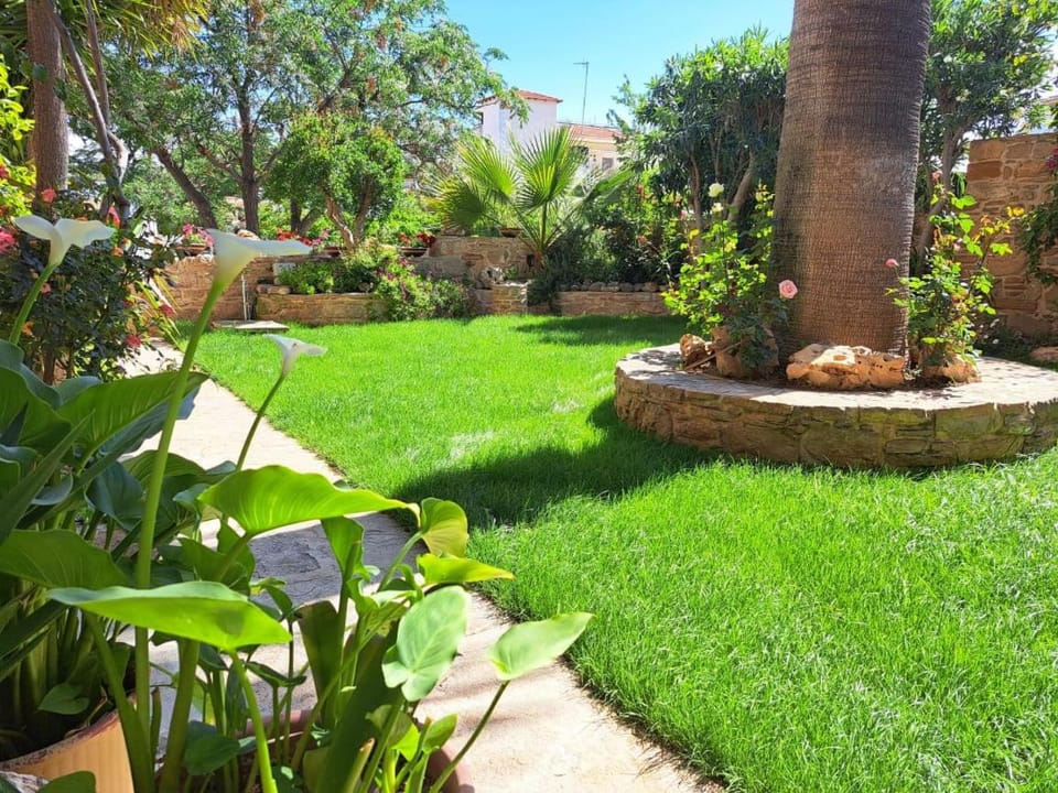 Pension Aretoussa Bed and Breakfast in Crete