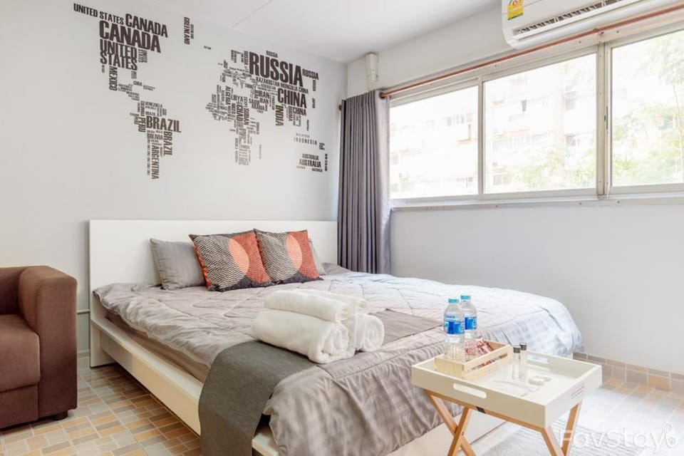 Popular Condo C5 IMPACT Apartment in Bangkok