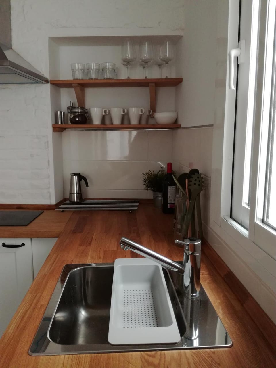 Kitchen or kitchenette, Dining area, Meals