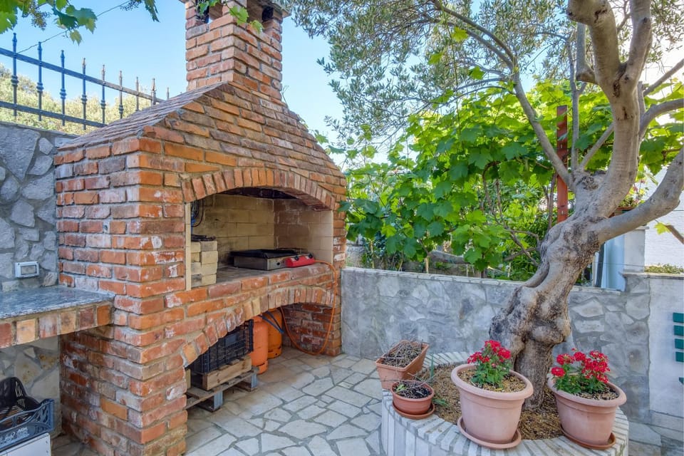 BBQ facilities, Garden