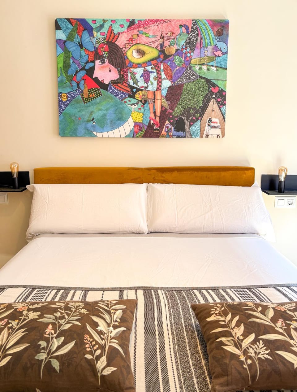 Bed, Bedroom