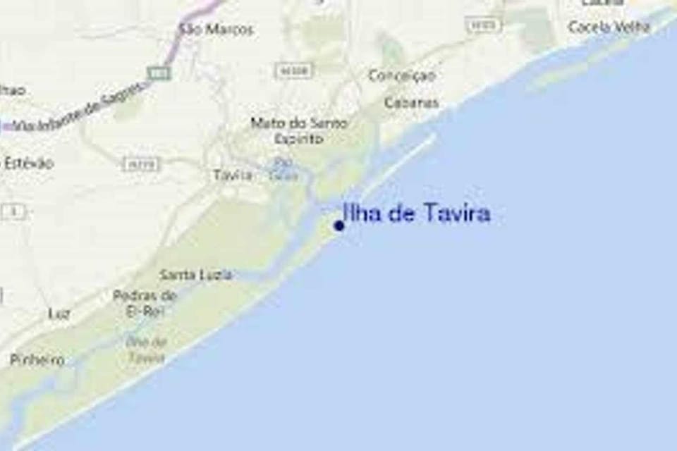 Small cozy flat, by the pool. House in Tavira