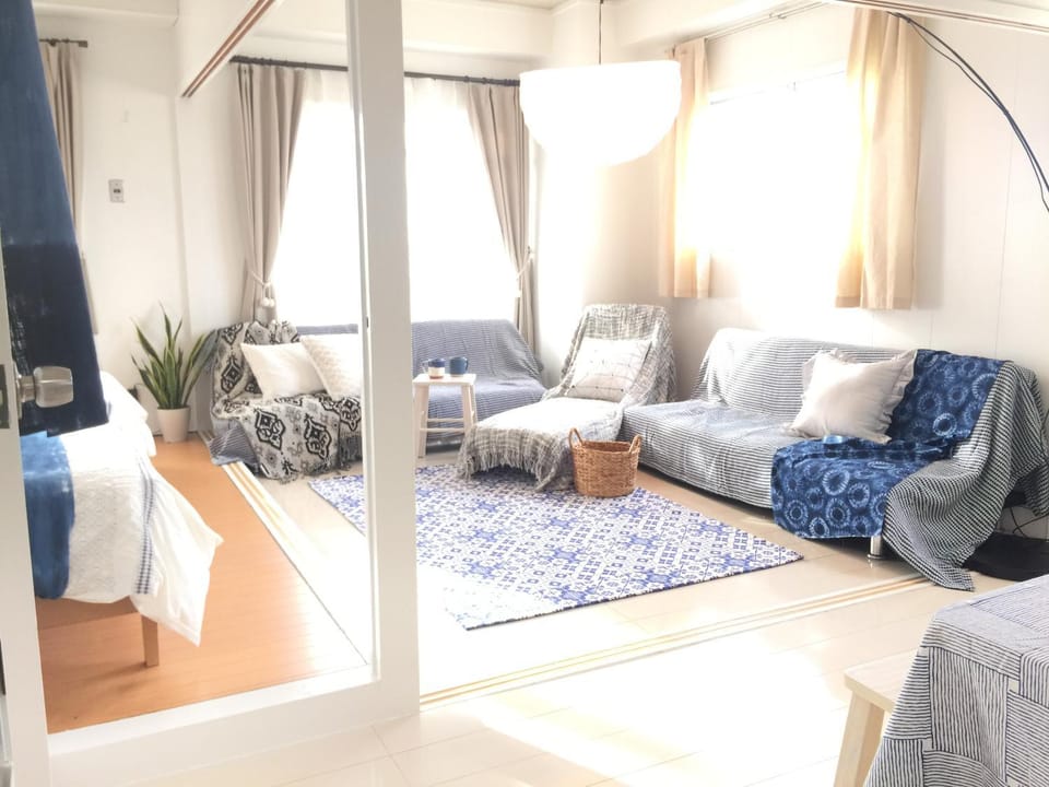 Bed, Living room, Bedroom