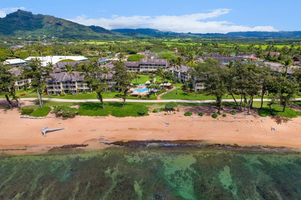 Property building, Day, Bird's eye view, Beach, Mountain view, Sea view
