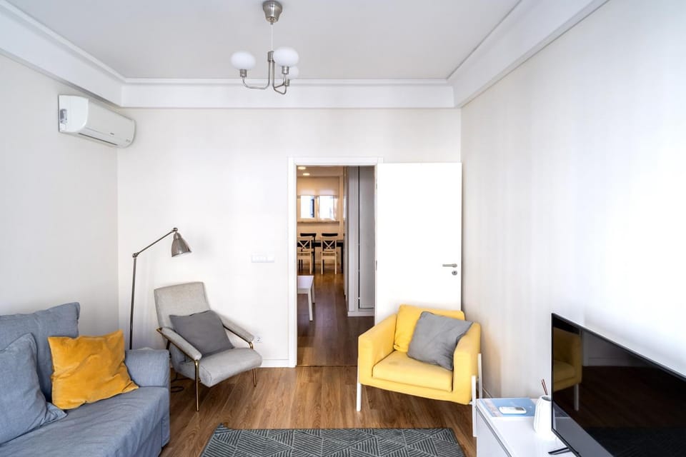 Communal lounge/ TV room, Living room, Seating area