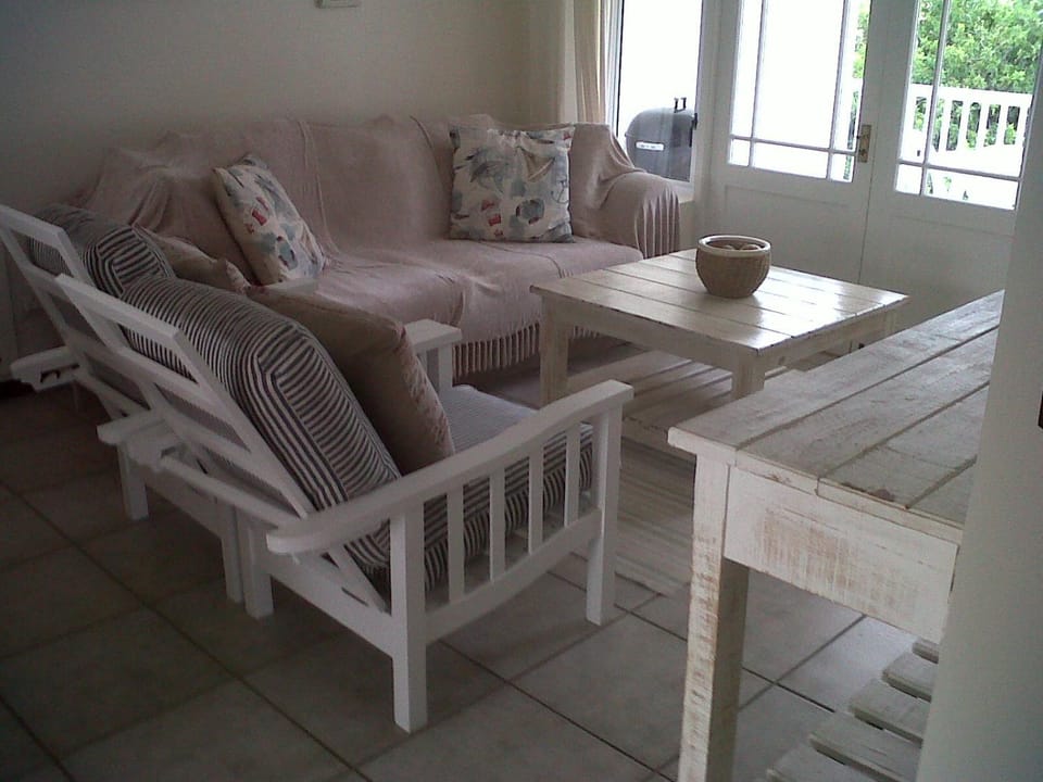 Lounge or bar, Seating area