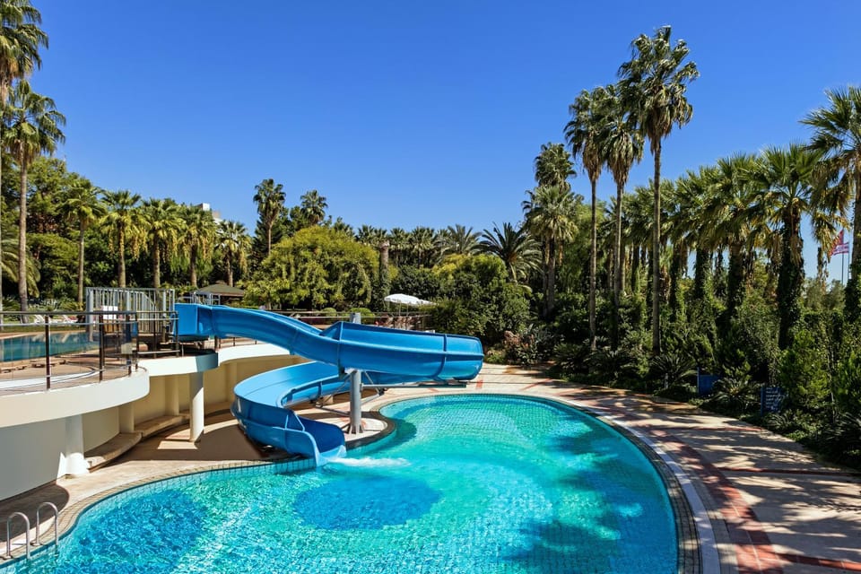 Pool view, Swimming pool, Swimming pool