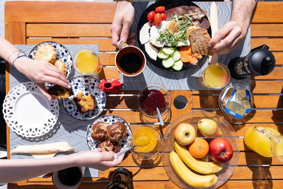 Food and drinks, Food, Breakfast, Continental breakfast, Drinks