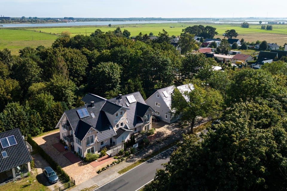Property building, Bird's eye view